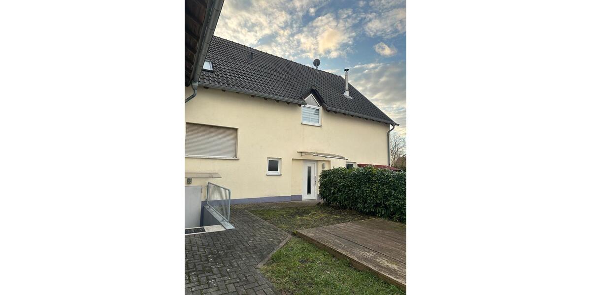 Etagenwohnung Bechhofen - 3 Zimmer, 125 m&sup2;, 1.050&euro; | Angebot:26032347