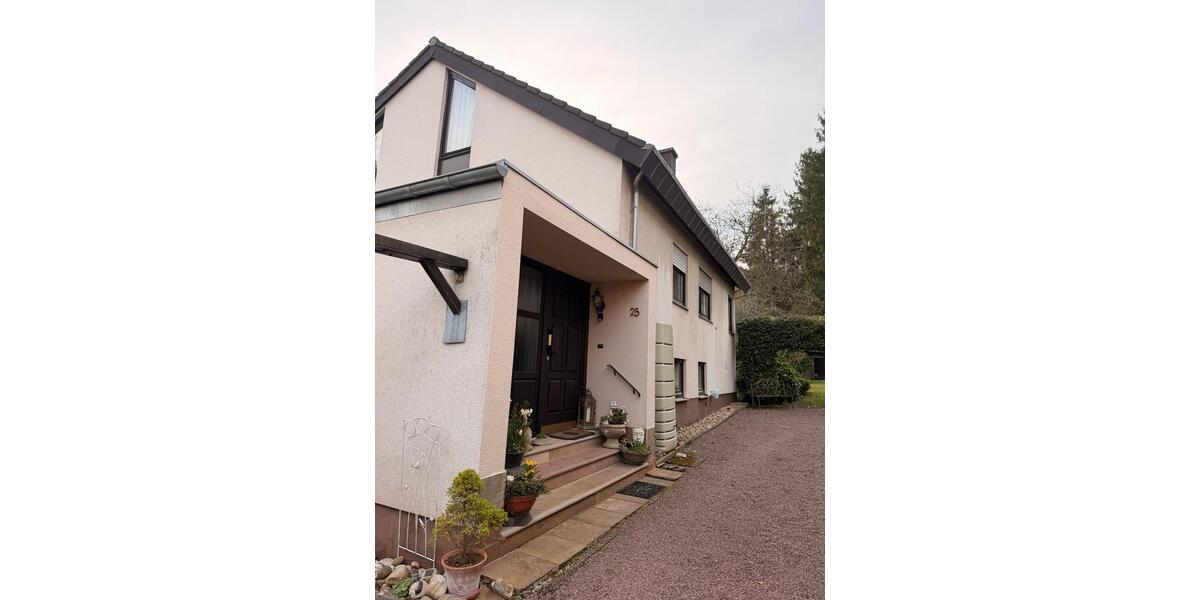 Einfamilienhaus Zweibrücken - 6 Zimmer, 263 m&sup2;, 420.000&euro; | Angebot:25998831