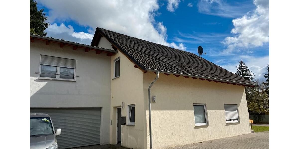 Etagenwohnung Homburg - 2 Zimmer, 85 m&sup2;, 680&euro; | Angebot:25688563