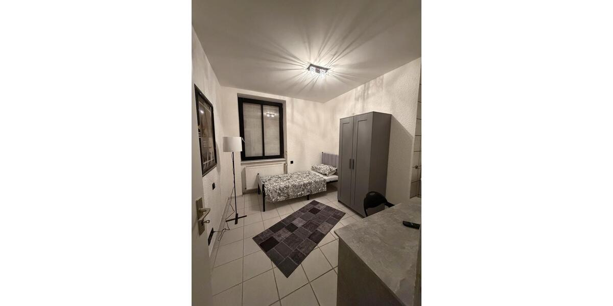 Etagenwohnung Saarbrücken Eschberg - 1 Zimmer, 15 m&sup2;, 430&euro; | Angebot:25998933