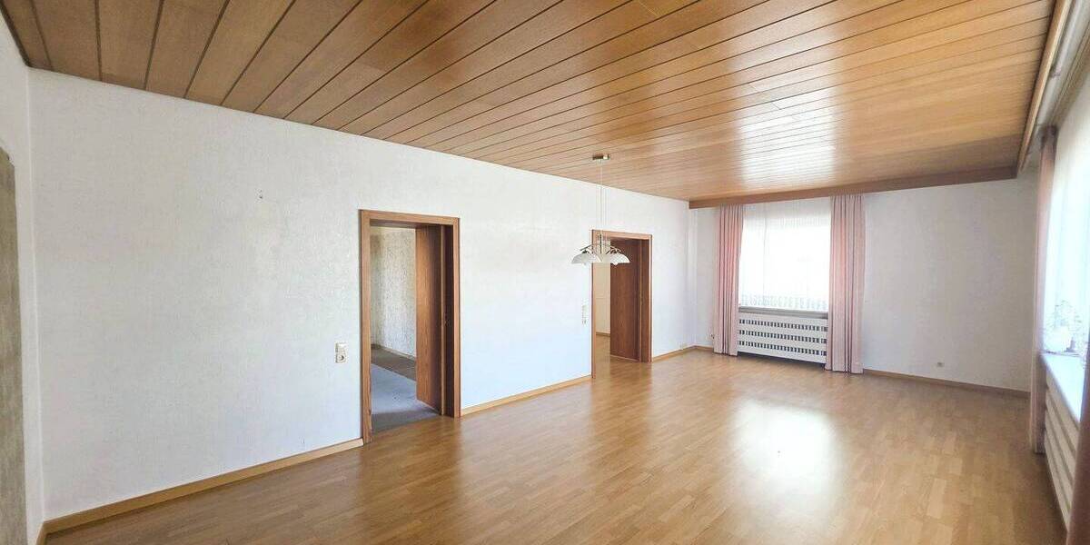 Mehrfamilienhaus, Wohnhaus Quierschied - 7 Zimmer, 170 m&sup2;, 225.000&euro; | Angebot:26804399
