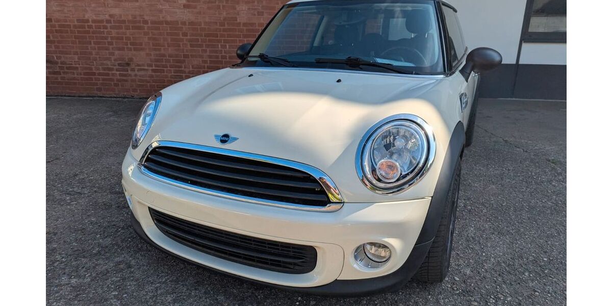 Mini ONE 148.677 km 5.900 &euro; Landstuhl 66849
