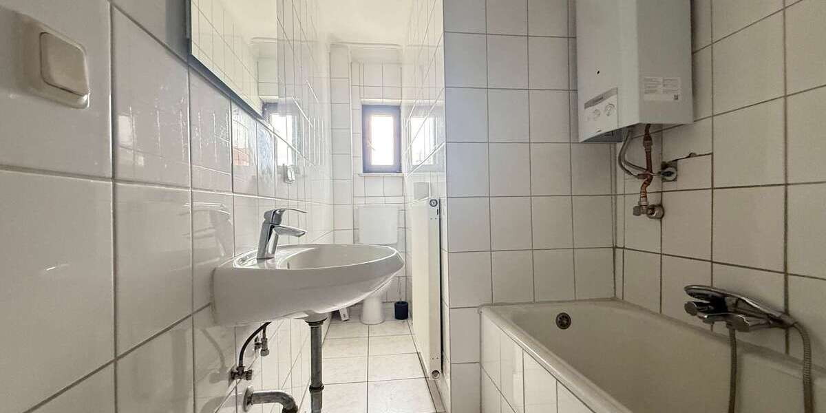 Helle 3-Zimmer-Wohnung mit ca. 70 m² mit Garage in Neunkirchen – sofort verfügbar - 3- Neunkirchen | Angebot:27199795