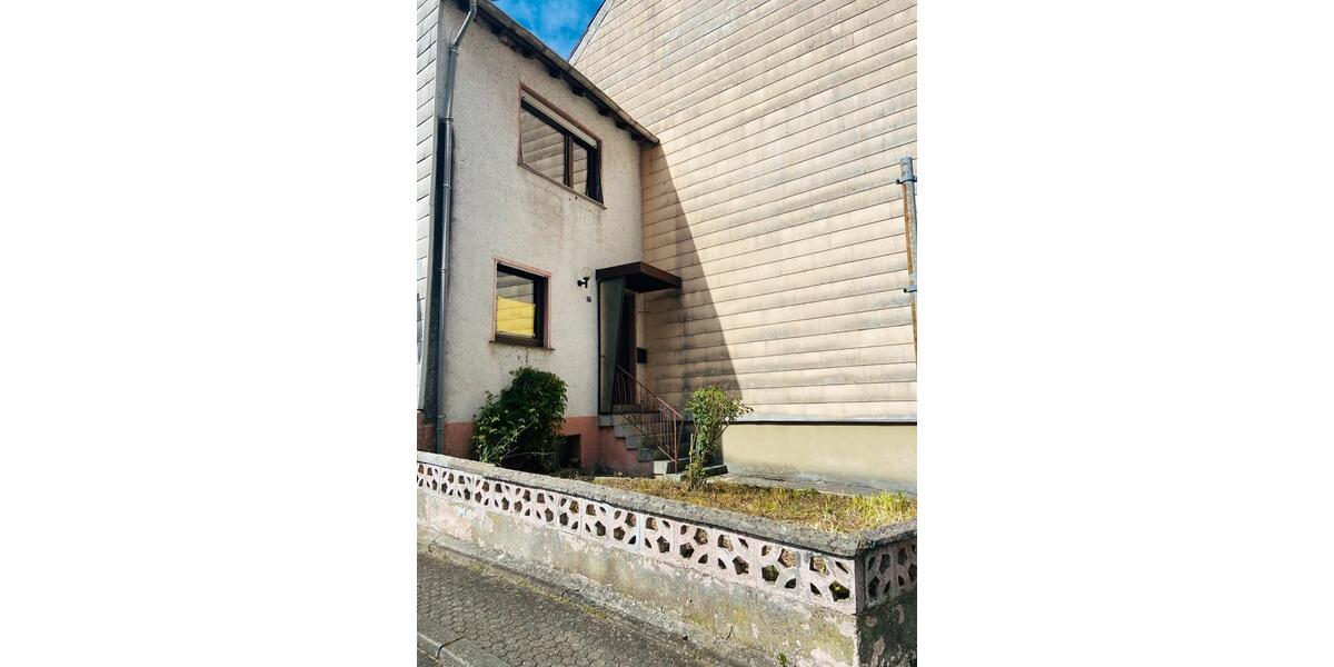 Reihenhaus Blieskastel - 4 Zimmer, 70 m&sup2;, 63.000&euro; | Angebot:26691502