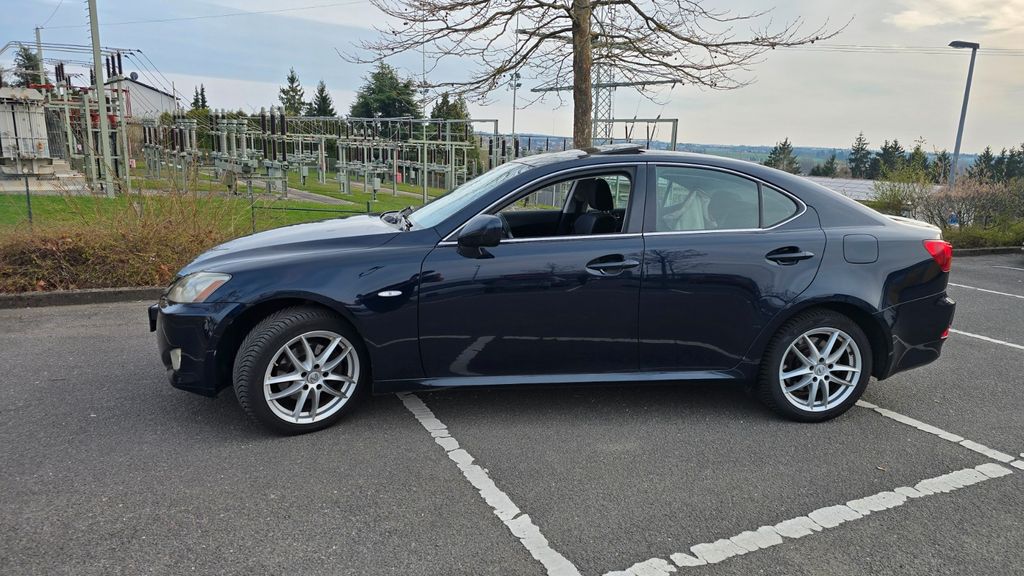Lexus IS 220 198.000 km 5.490 &euro; Pirmasens 66953