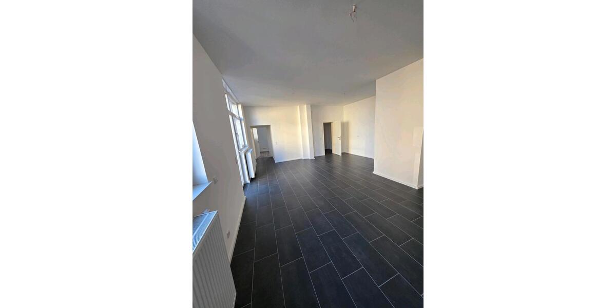 Erdgeschoßwohnung Pirmasens - 3 Zimmer, 100 m&sup2;, 1.200&euro; | Angebot:25104298