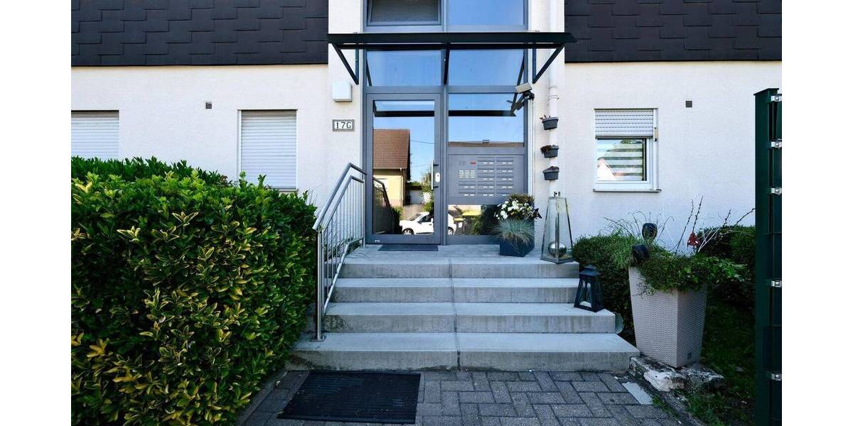 Etagenwohnung Neunkirchen Innenstadt - 2 Zimmer, 55 m&sup2;, 95.000&euro; | Angebot:26806501