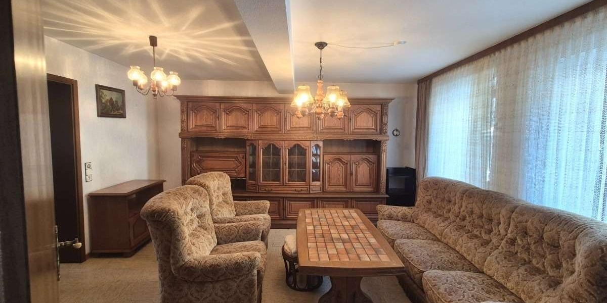 Vielseitiges Zweifamilienhaus mit Gewerbemöglichkeit, zahlreichen Stellplätzen u. idyllischem Garten - Mehrfamilienhaus, Wohnhaus Friedelhausen Friedelhausen | Angebot:27159287