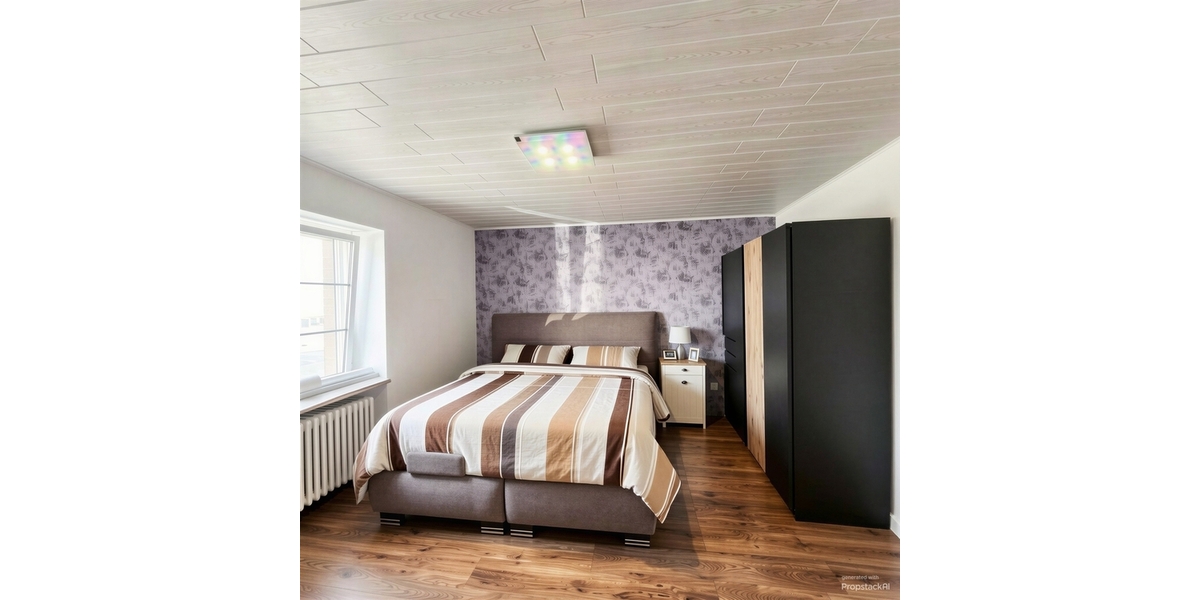 Vielseitiges Mehrfamilienhaus ideal für Kapitalanleger oder Selbstnutzer, Zweibrücken Niederauerbach - Mehrfamilienhaus, Wohnhaus Zweibrücken | Angebot:27159281