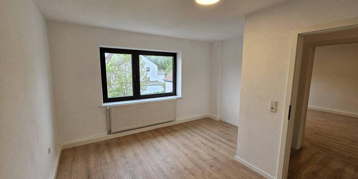 Etagenwohnung Schiffweiler - 3 Zimmer, 61 m&sup2;, 650&euro; | Angebot:26627743