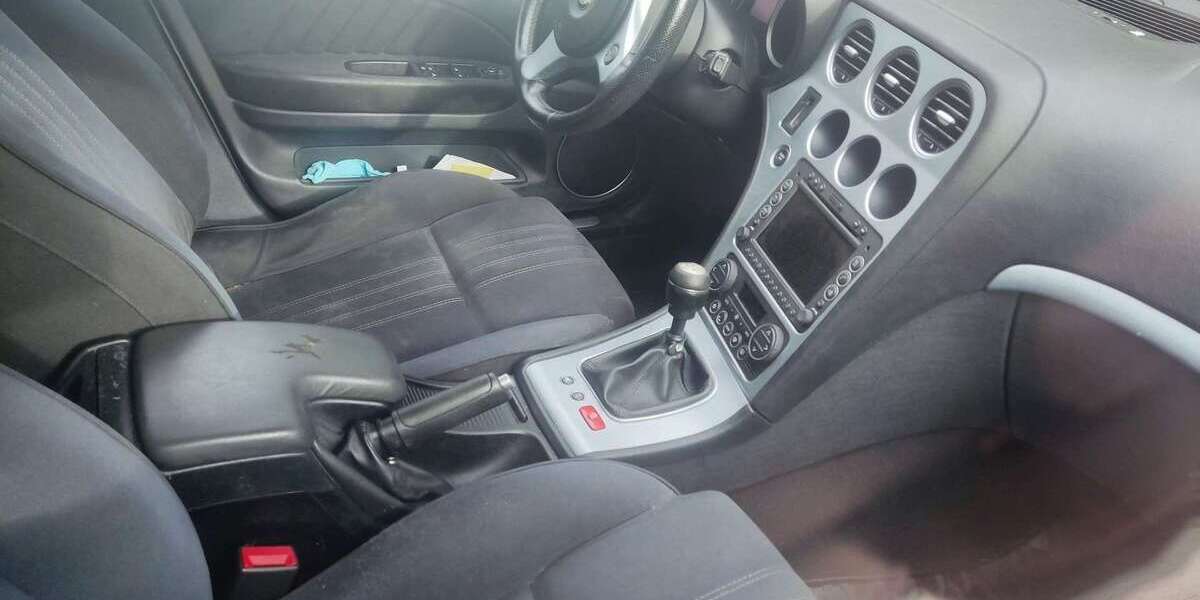 Alfa Romeo 159 154.000 km 800 &euro; Saarbrücken 66121