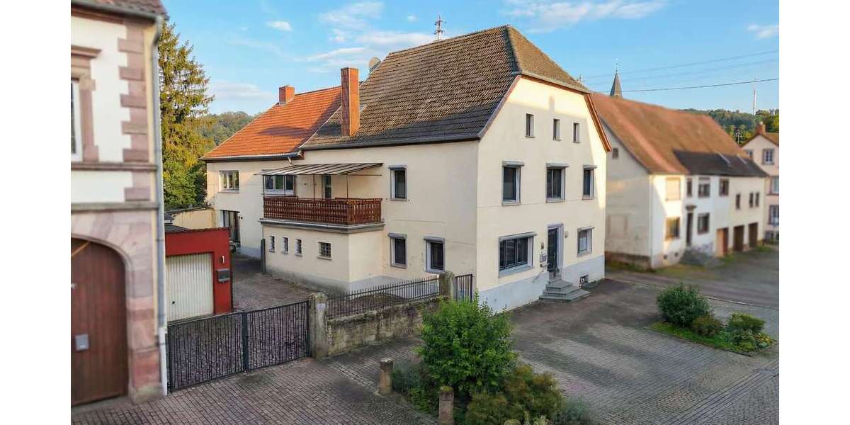 Einfamilienhaus Glan-Münchweiler Münchweiler - 10 Zimmer, 323 m&sup2;, 275.000&euro; | Angebot:25522417