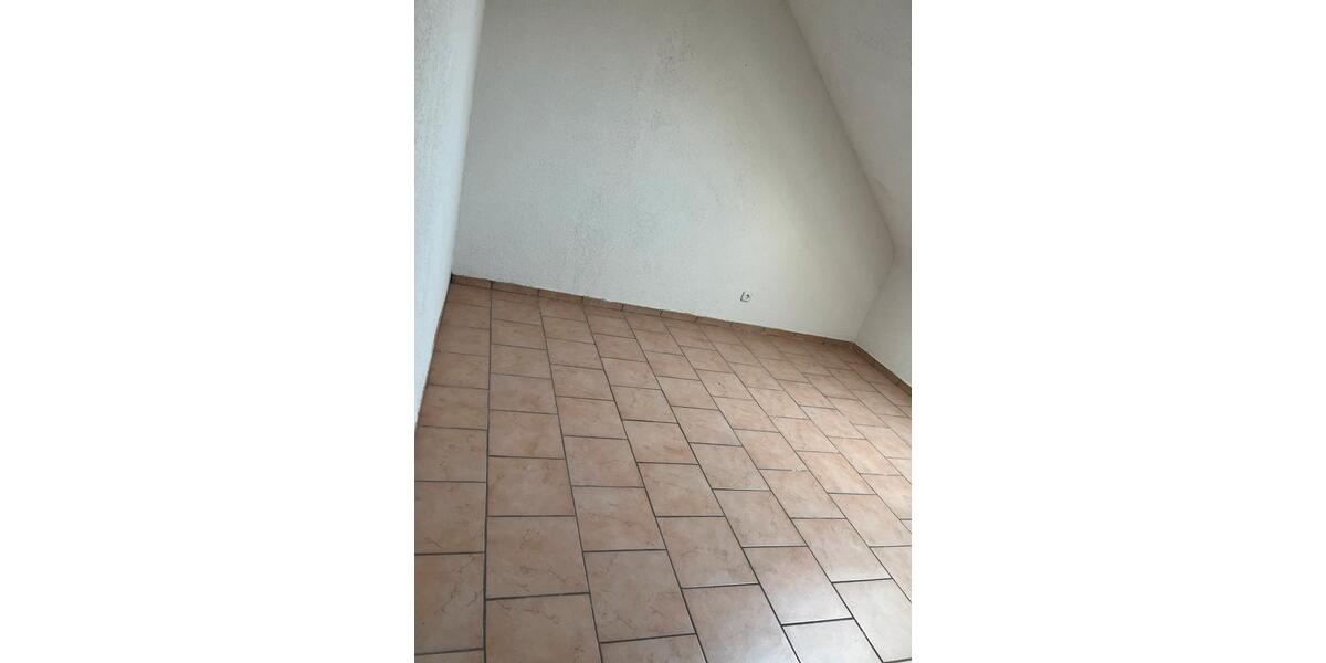 Etagenwohnung Neunkirchen - 3 Zimmer, 87 m&sup2;, 820&euro; | Angebot:25752720