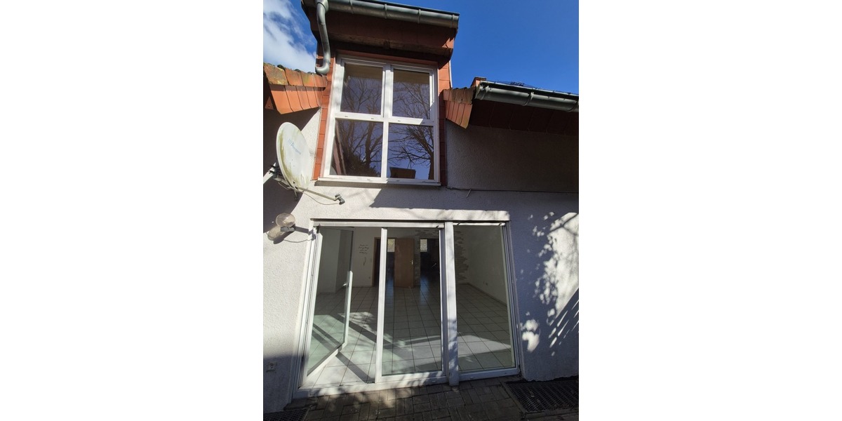 Kapitalanlagepaket: 3 vermietete Reihenhäuser in Reihe mit Garagen und Grundstück - Wohn- & Geschäftshaus Queidersbach | Angebot:21107898