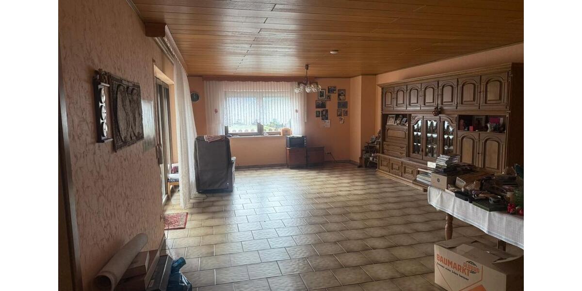 Doppelhaushälfte Kirkel - 10 Zimmer, 230 m&sup2;, 340.000&euro; | Angebot:24868755