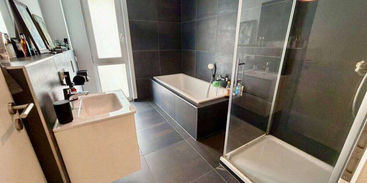 Etagenwohnung Saarbrücken Alt-Saarbrücken - 3 Zimmer, 90 m&sup2;, 1.100&euro; | Angebot:26851172
