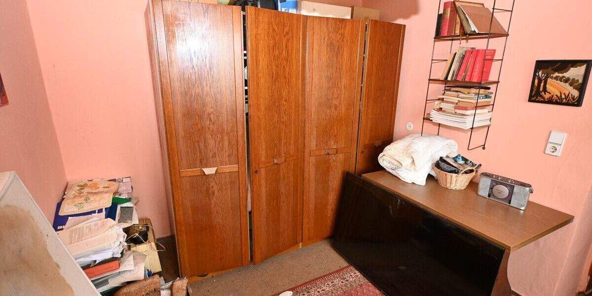 Einfamilienhaus Bexbach / Frankenholz Frankenholz - 7 Zimmer, 148 m&sup2;, 115.000&euro; | Angebot:25706690