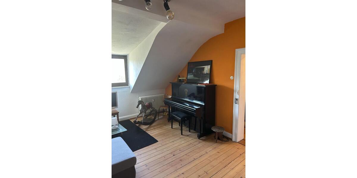 Dachgeschoßwohnung Saarbrücken St. Arnual - 1.5 Zimmer, 45 m&sup2;, 490&euro; | Angebot:25355895