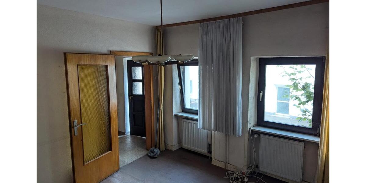Einfamilienhaus Homburg - 4 Zimmer, 85 m&sup2;, 90.000&euro; | Angebot:26844369