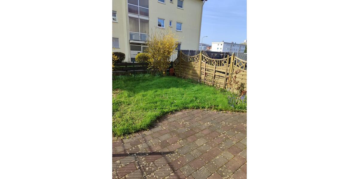 Etagenwohnung Waldmohr - 5 Zimmer, 143 m&sup2;, 1.390&euro; | Angebot:25539903