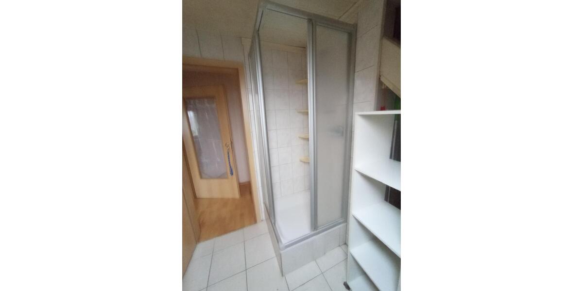 Dachgeschoßwohnung Homburg - 3 Zimmer, 65 m&sup2;, 450&euro; | Angebot:25992317