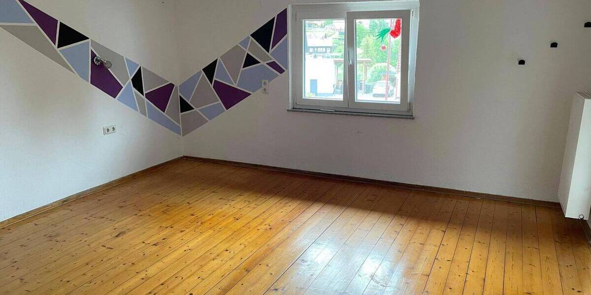 Einfamilienhaus Nanzdietschweiler - 7 Zimmer, 183 m&sup2;, 99.000&euro; | Angebot:26219796