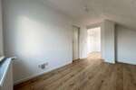 Sanierte 2-Zimmer-Dachgeschosswohnung mit neuem Bad in Ensheim - Dachgeschoßwohnung Saarbrücken-Halberg Halberg | Angebot:26931577