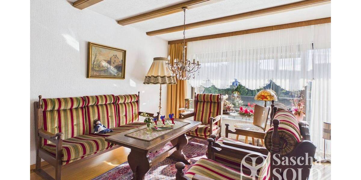 Freistehendes Einfamilienhaus in begehrter Lage von Oberwürzbach mit Garage, Terrasse & Südbalkon - Einfamilienhaus Sankt Ingbert Oberwürzbach | Angebot:26161394