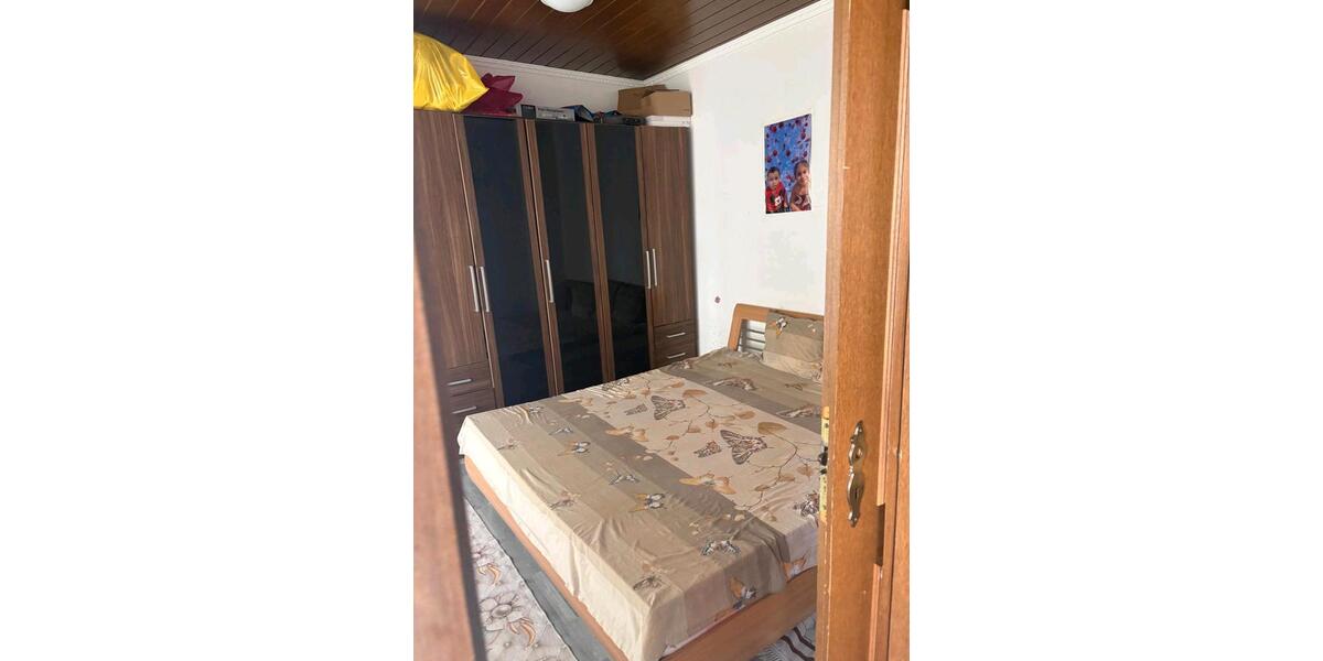 Etagenwohnung Neunkirchen - 4 Zimmer, 94 m&sup2;, 92.000&euro; | Angebot:26931596