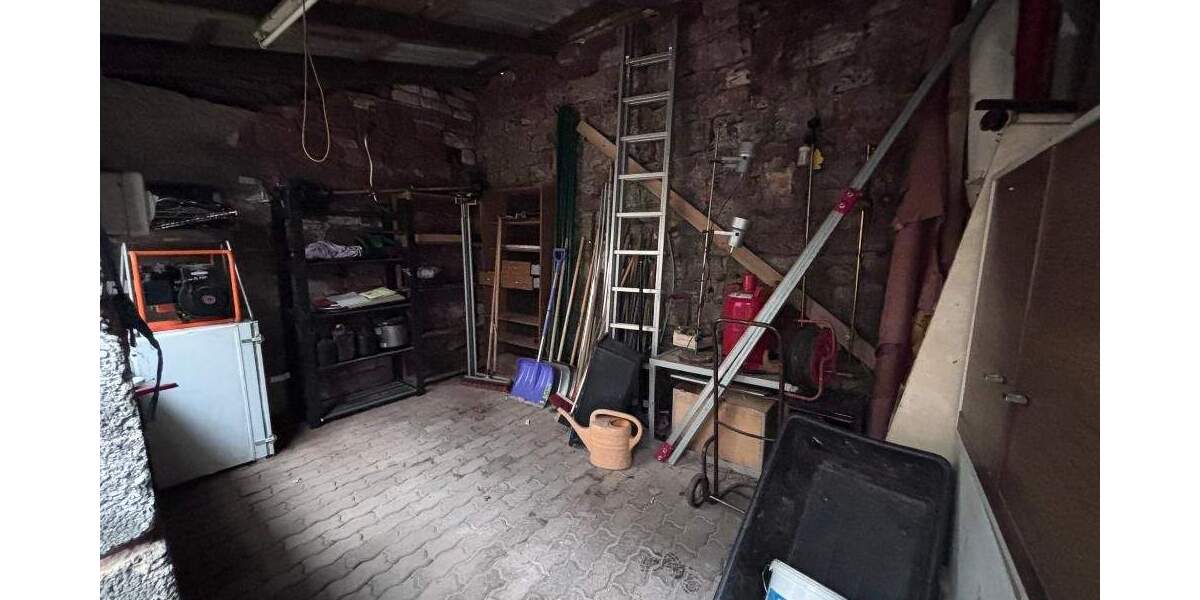 Mehrfamilienhaus, Wohnhaus Pirmasens Erlenbrunn - 4 Zimmer, 100 m&sup2;, 115.000&euro; | Angebot:25745678