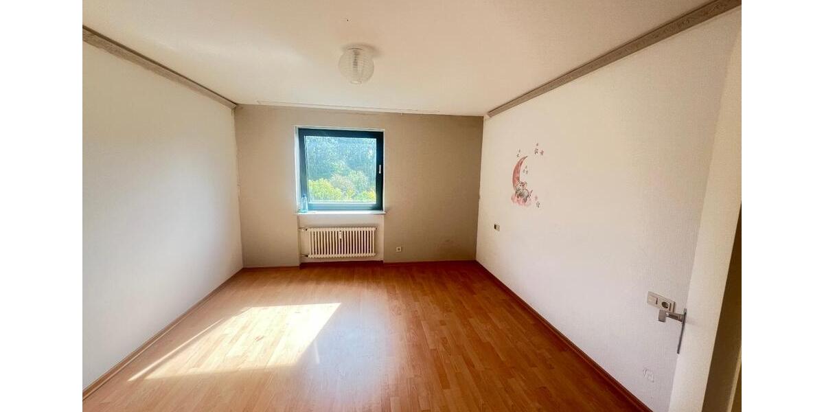 Etagenwohnung Saarbrücken St. Arnual - 2 Zimmer, 60 m&sup2;, 85.000&euro; | Angebot:27487159