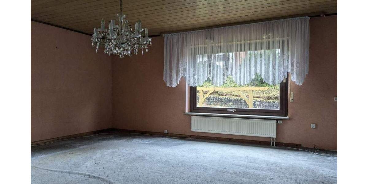 Einfamilienhaus Eppenbrunn - 8 Zimmer, 189 m&sup2;, 89.000&euro; | Angebot:25680372