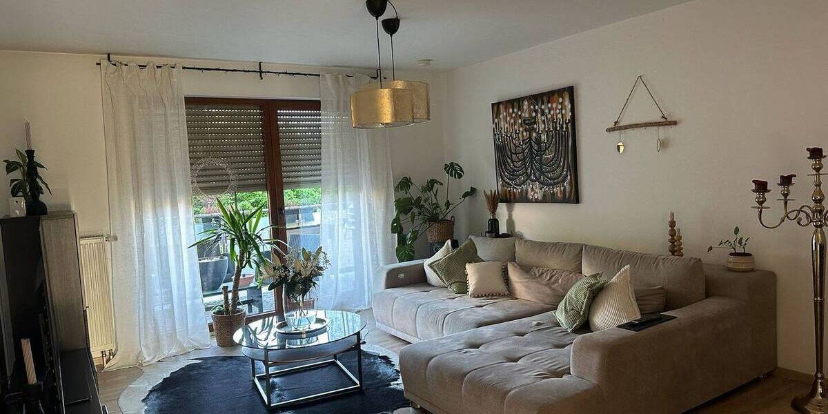 Etagenwohnung Riegelsberg Überhofen - 3 Zimmer, 83 m&sup2;, 680&euro; | Angebot:25909023