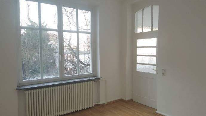 Etagenwohnung Saarbrücken Alt-Saarbrücken - 5 Zimmer, 156 m&sup2;, 1.300&euro; | Angebot:26908571