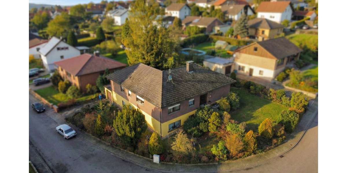 Einfamilienhaus Battweiler - 8 Zimmer, 229 m&sup2;, 245.000&euro; | Angebot:25691413