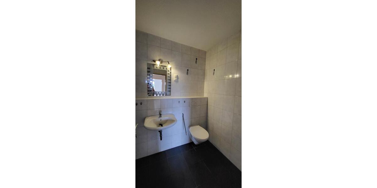 Etagenwohnung Saarbrücken Dudweiler - 3 Zimmer, 80 m&sup2;, 125.000&euro; | Angebot:27260864