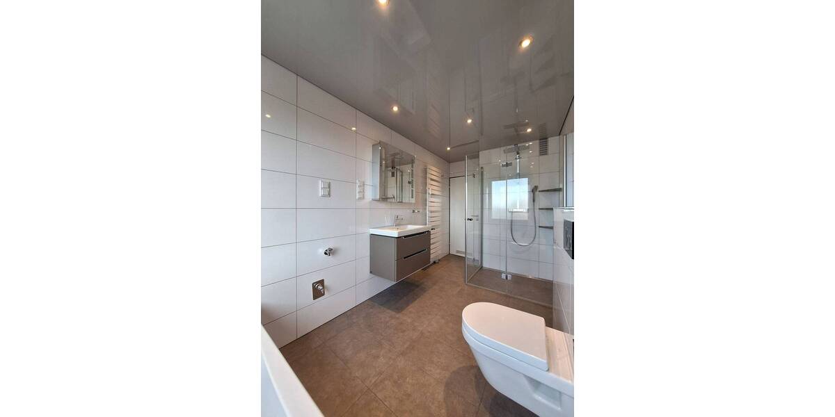 Etagenwohnung Saarbrücken Eschberg - 3 Zimmer, 82 m&sup2;, 189.000&euro; | Angebot:25695188