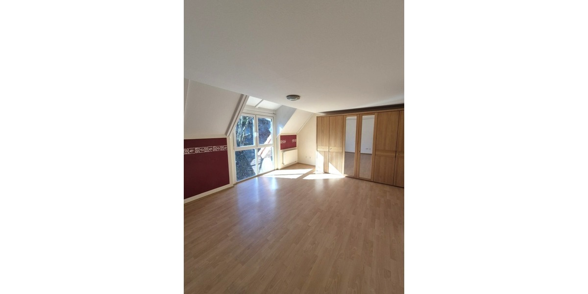 Kapitalanlagepaket: 3 vermietete Reihenhäuser in Reihe mit Garagen und Grundstück - Wohn- & Geschäftshaus Queidersbach | Angebot:21107898