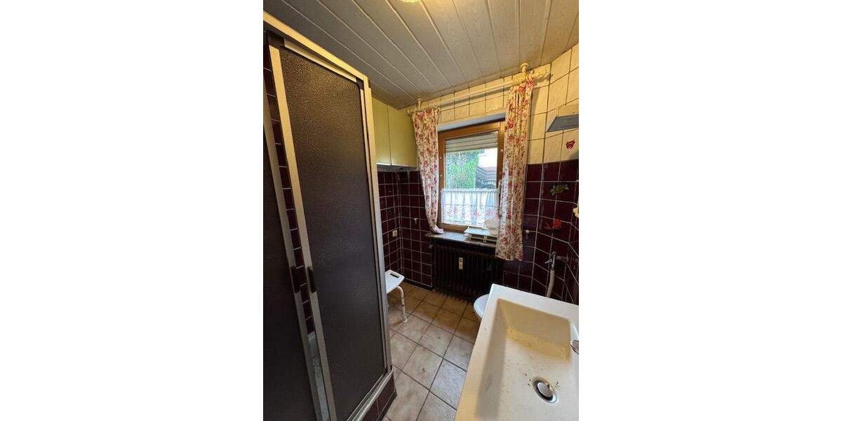 Einfamilienhaus Kusel - 5 Zimmer, 142 m&sup2;, 169.000&euro; | Angebot:25729934