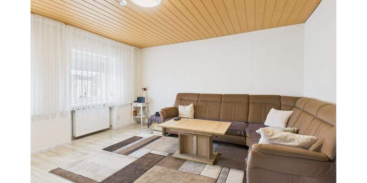 Mehrfamilienhaus, Wohnhaus Eppelborn / Wiesbach Wiesbach - 7 Zimmer, 239 m&sup2;, 195.000&euro; | Angebot:25687894