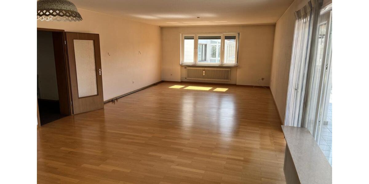 Mehrfamilienhaus, Wohnhaus Saarbrücken Brebach-Fechingen - 10 Zimmer, 330 m&sup2;, 560.000&euro; | Angebot:27446500