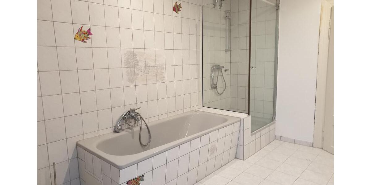 Maisonettenwohnung Steinwenden - 5 Zimmer, 145 m&sup2;, 1.160&euro; | Angebot:25343636