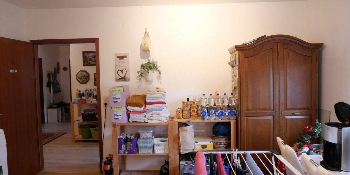 Etagenwohnung Homburg Beeden - 3 Zimmer, 95 m&sup2;, 185.000&euro; | Angebot:26833674