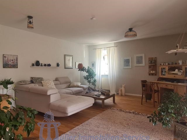 Großzügiges Wohnhaus mit Einliegerwohnung in Höhenlage von Neunkirchen - Einfamilienhaus Neunkirchen | Angebot:17333117