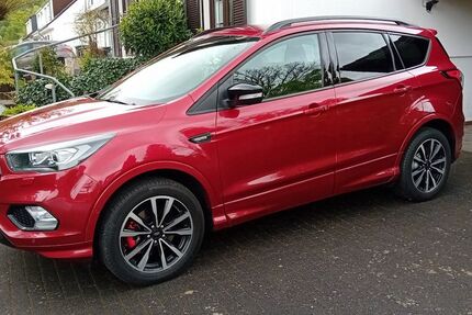 Ford Kuga 42.800 km 17.000 &euro; Kirkel 66459