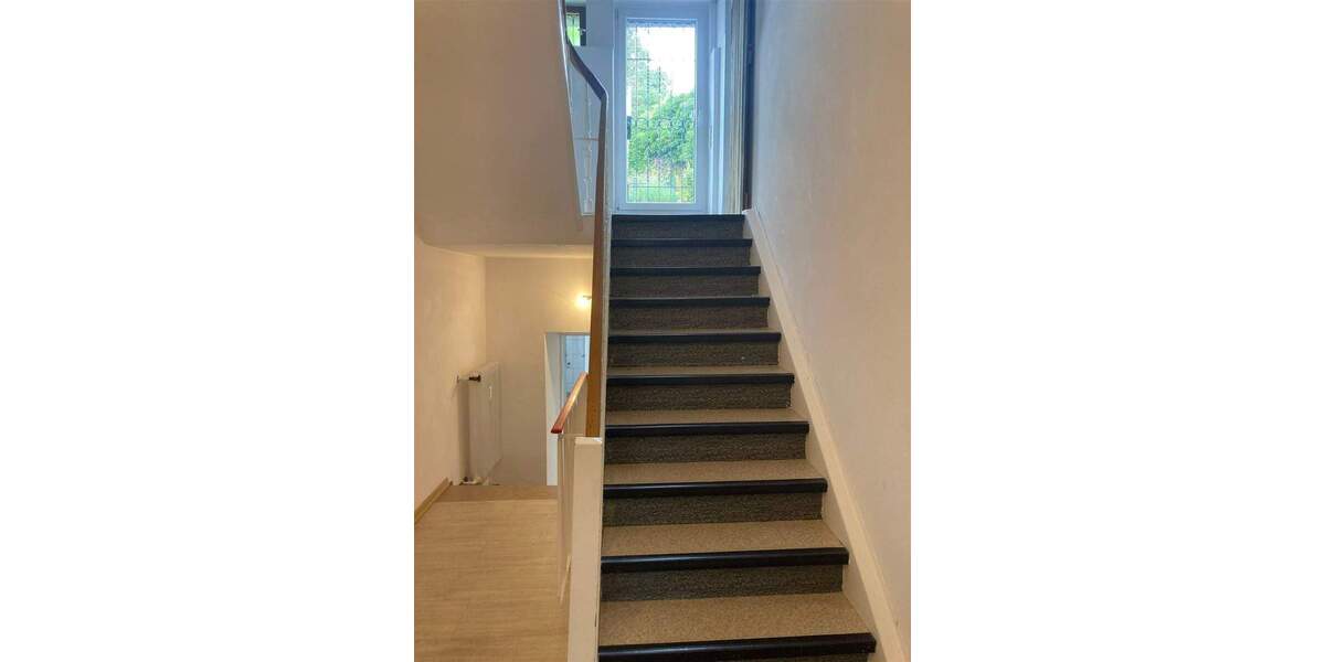 Reihenmittelhaus Landstuhl - 6 Zimmer, 134 m&sup2;, 340.000&euro; | Angebot:25666142