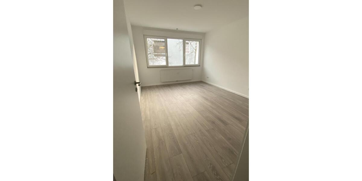 Etagenwohnung Saarbrücken Dudweiler - 3 Zimmer, 81 m&sup2;, 990&euro; | Angebot:23408607