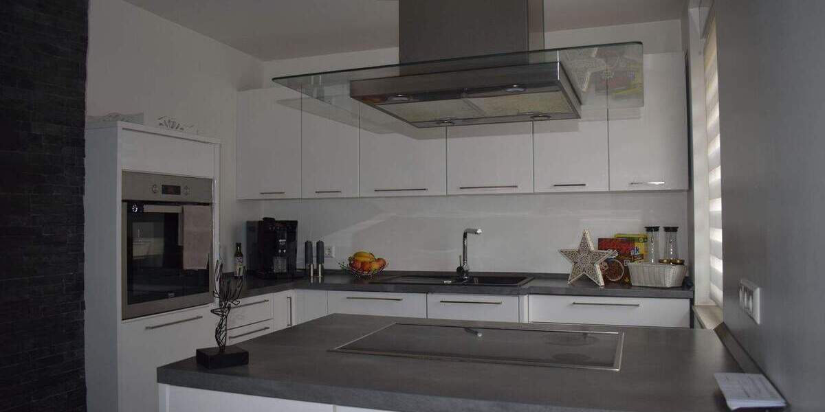 Einfamilienhaus Pirmasens Innenstadt - 5 Zimmer, 120 m&sup2;, 299.000&euro; | Angebot:25680371