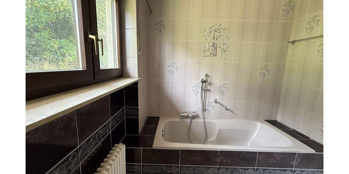 Einfamilienhaus Saarbrücken Spich - 6 Zimmer, 200 m&sup2;, 475.000&euro; | Angebot:25769275