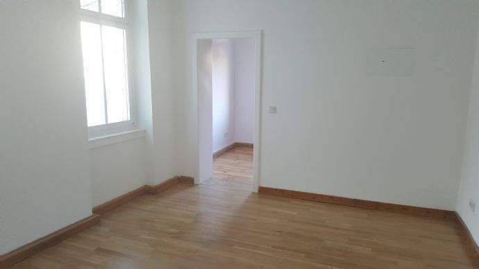 Etagenwohnung Saarbrücken Alt-Saarbrücken - 5 Zimmer, 156 m&sup2;, 1.300&euro; | Angebot:26908571